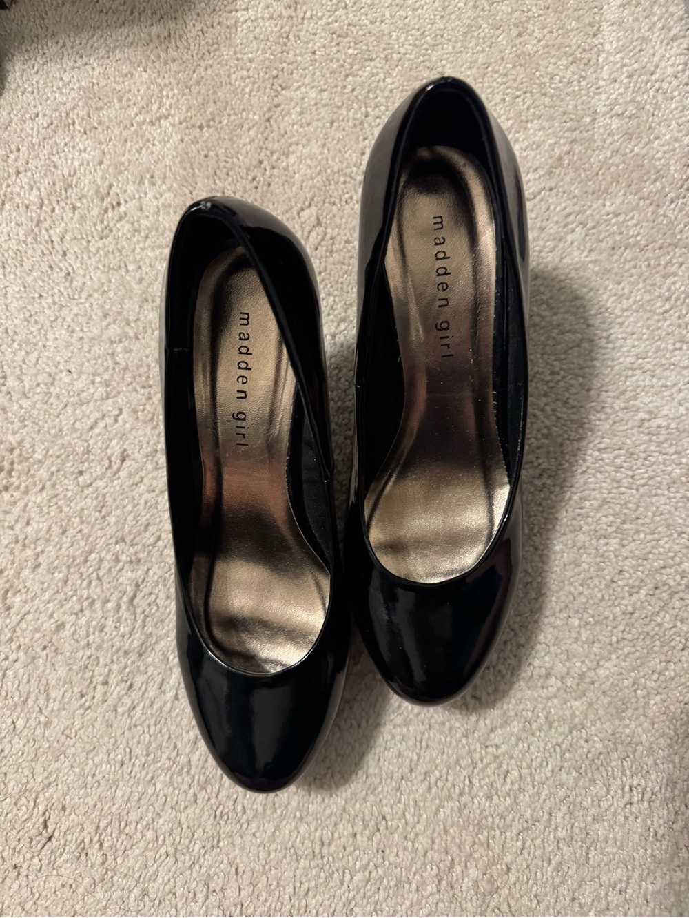 Madden Girl Black Patent Round-Toe Heels